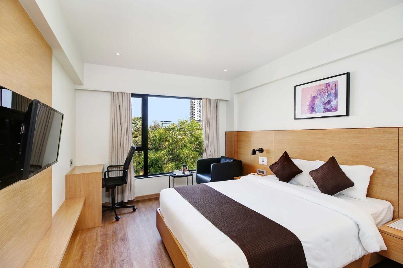 Hotel Mumbai House Ghansoli, 纳威孟买 外观 照片