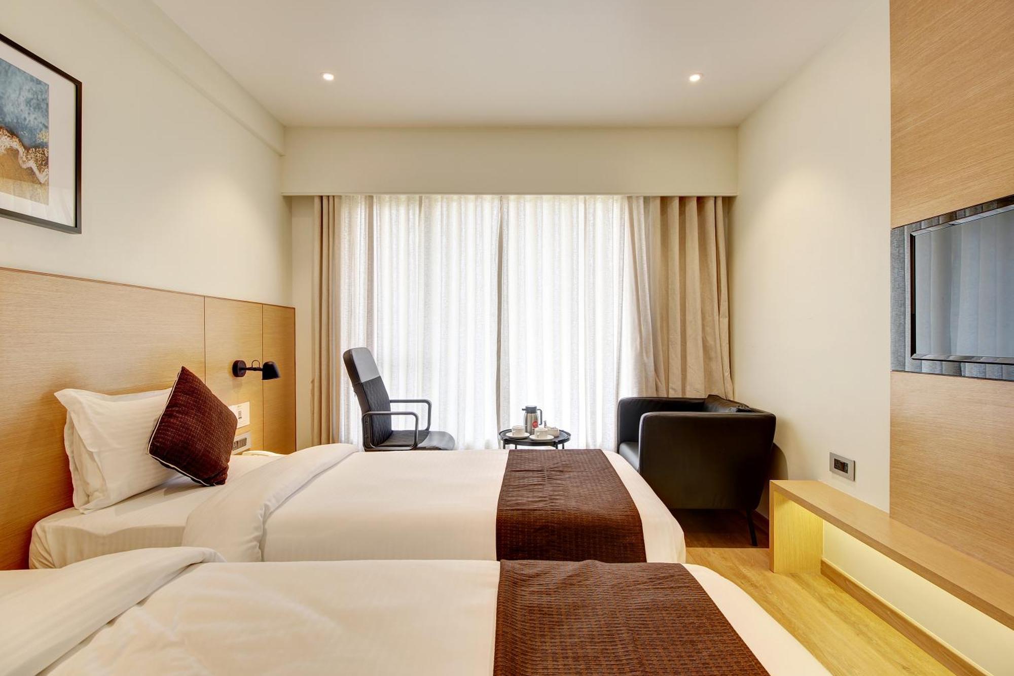 Hotel Mumbai House Ghansoli, 纳威孟买 外观 照片