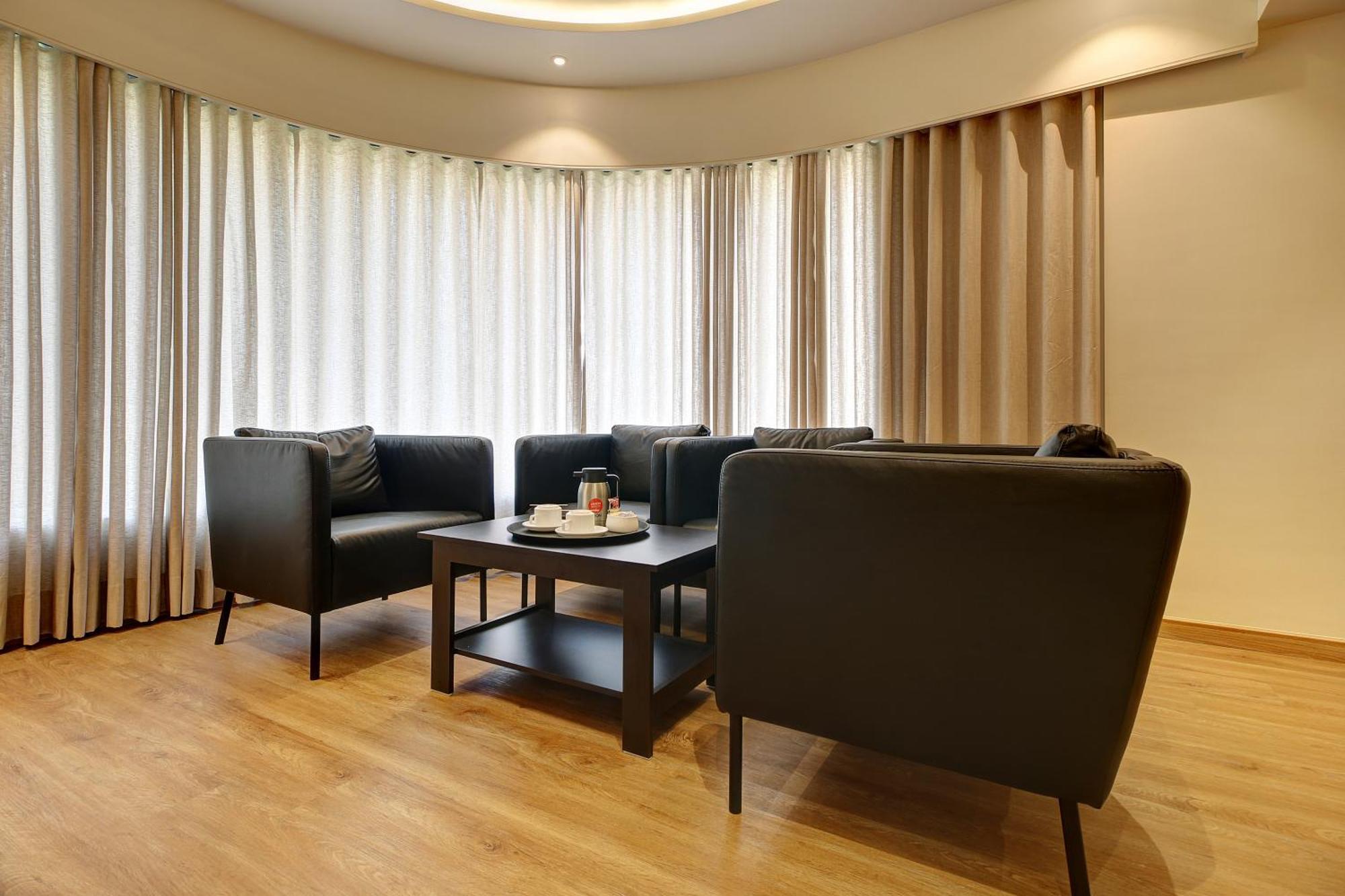 Hotel Mumbai House Ghansoli, 纳威孟买 外观 照片