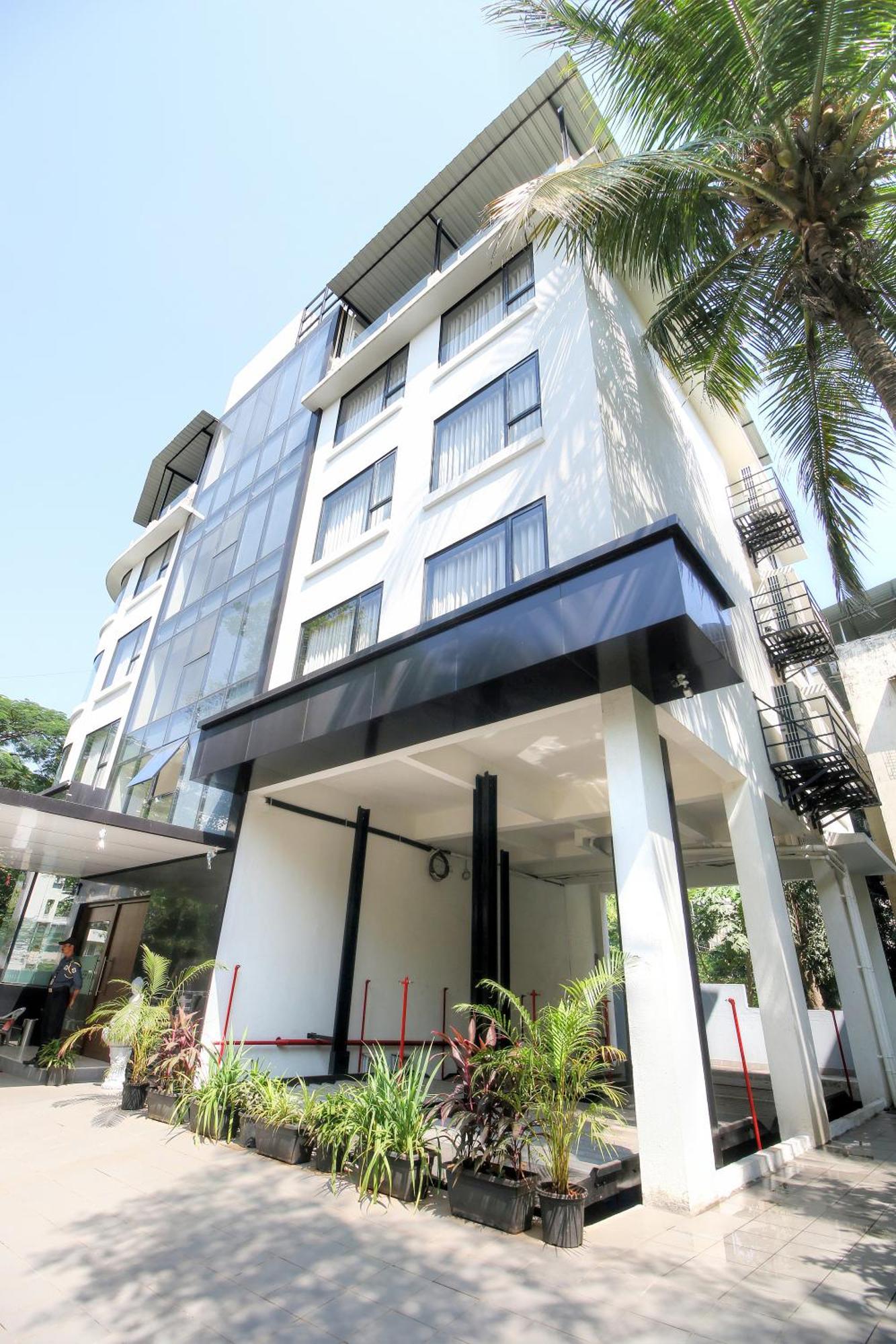 Hotel Mumbai House Ghansoli, 纳威孟买 外观 照片